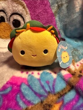 Squishmallow - Cute Yellow Taco Plush Toy